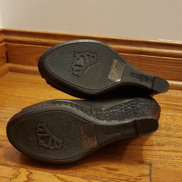 Fergalicious Black Wedge Peep-Toe Shoes - Picture 9 of 15